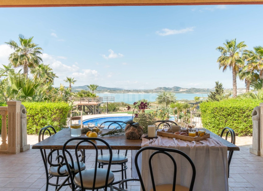 Resale - Villa -
Costa Blanca - Orihuela Costa