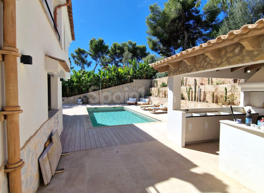 Resale - Villa -
Costa d'en Blanes