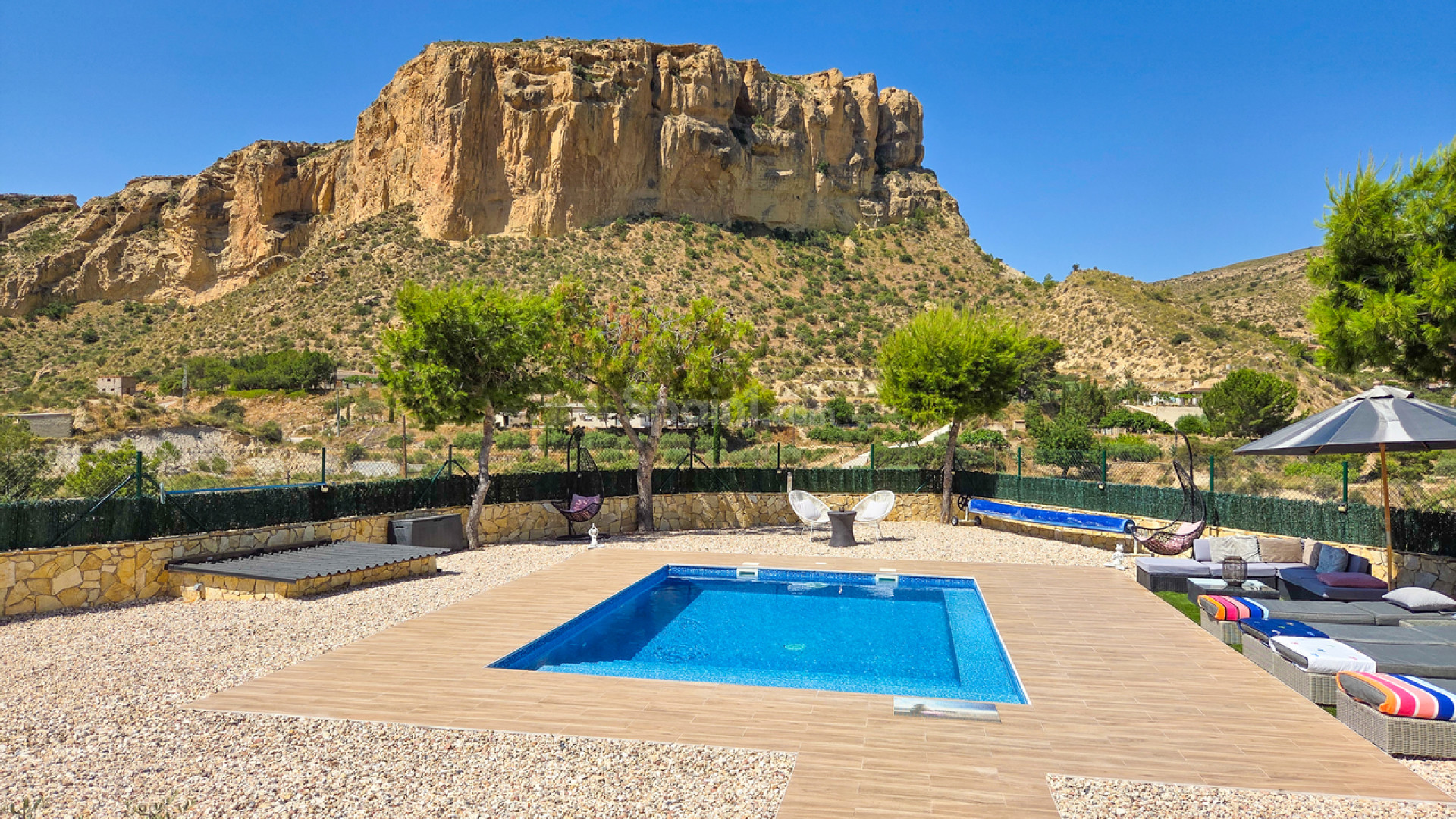 Resale - Villa -
Crevillent