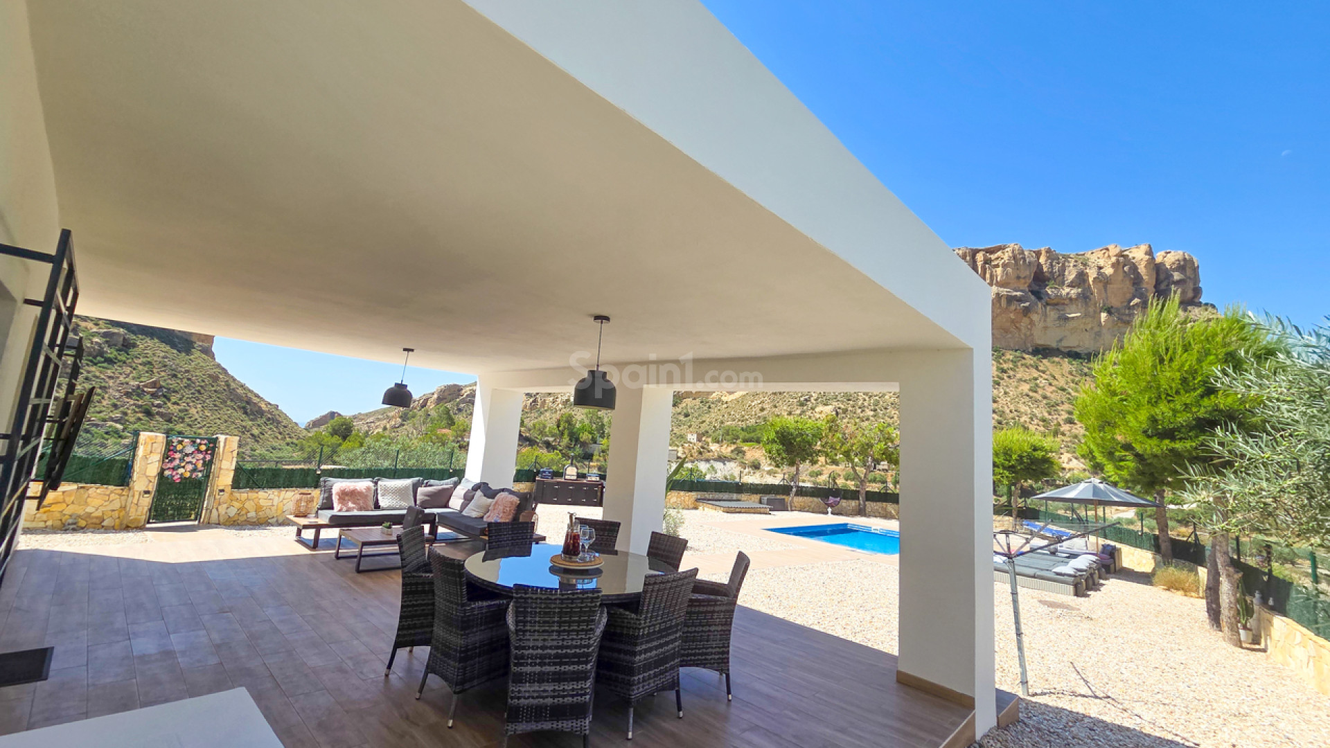 Resale - Villa -
Crevillent