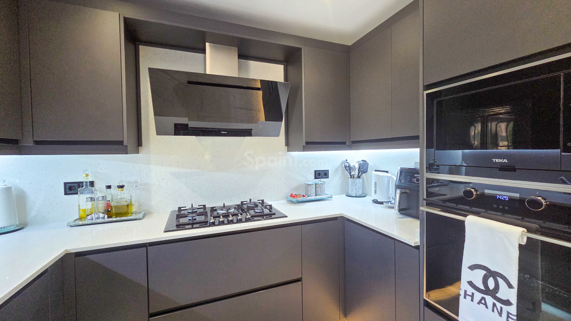 Resale - Villa -
Crevillent