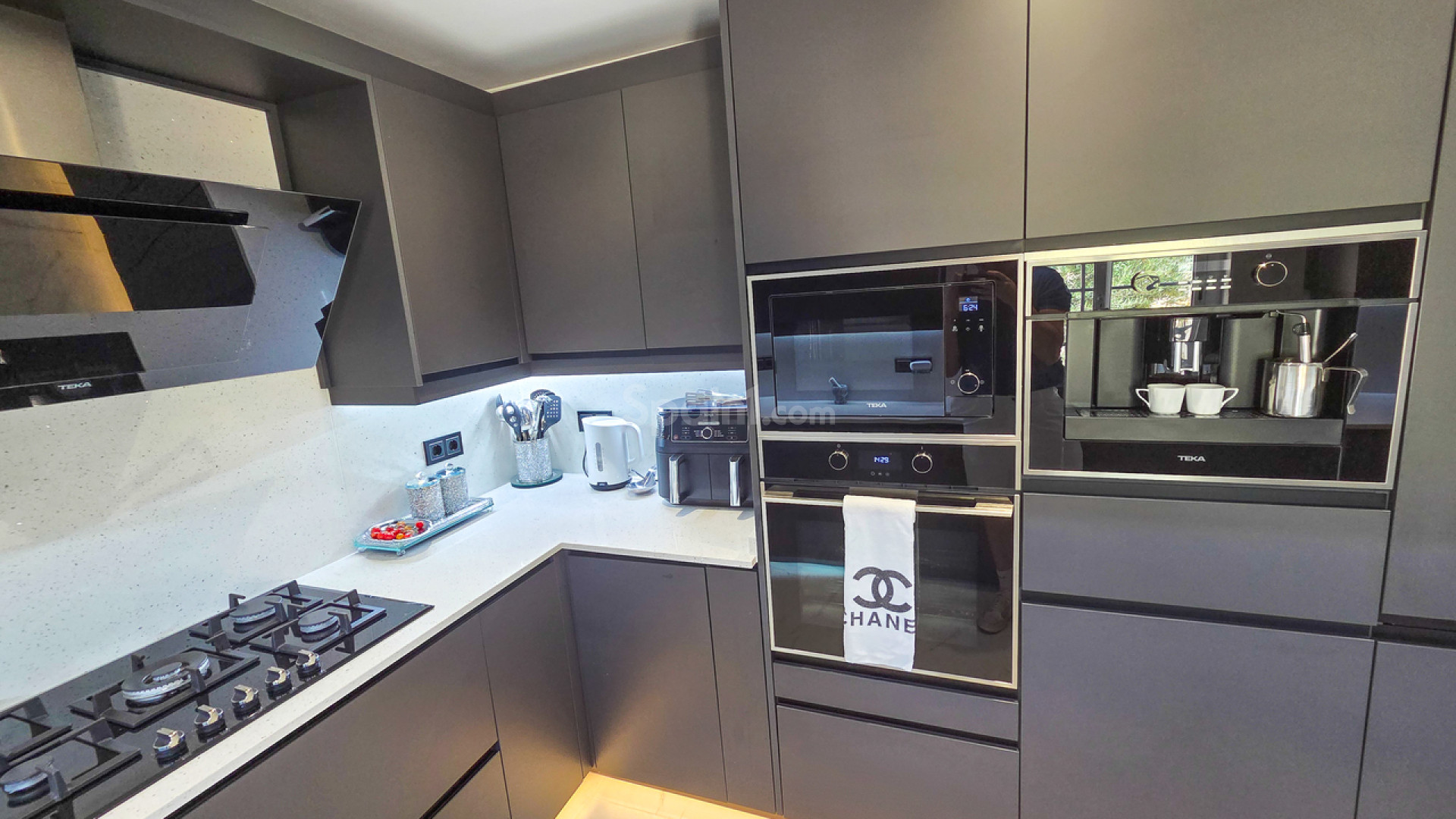 Resale - Villa -
Crevillent