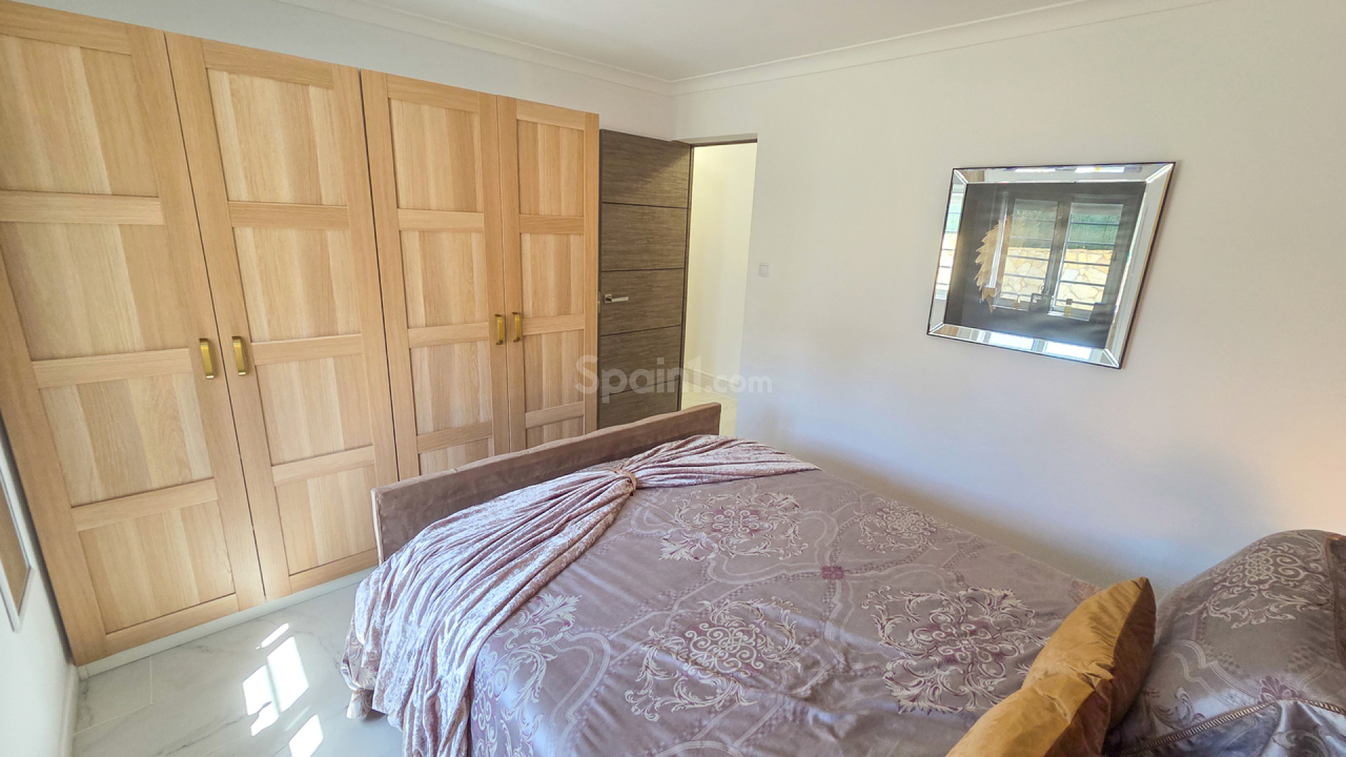 Resale - Villa -
Crevillent