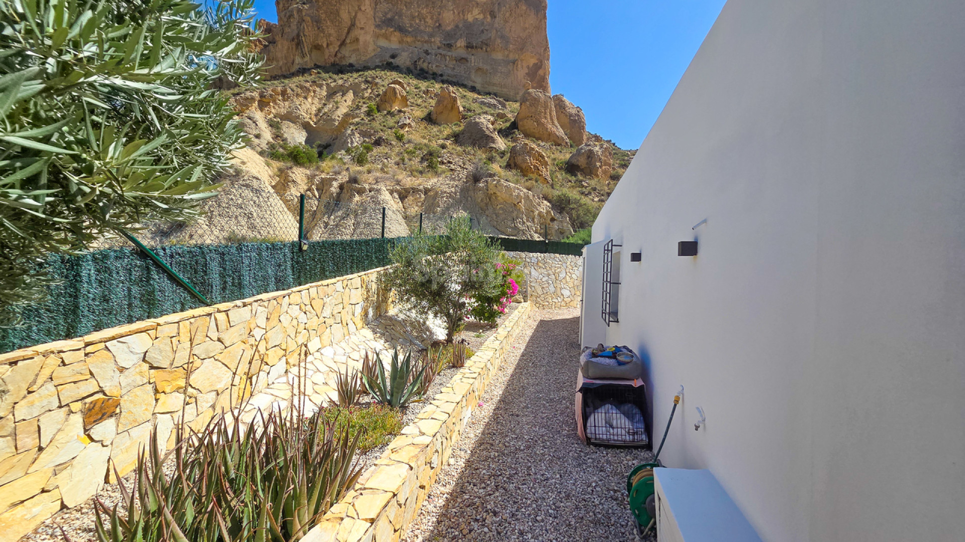 Resale - Villa -
Crevillent