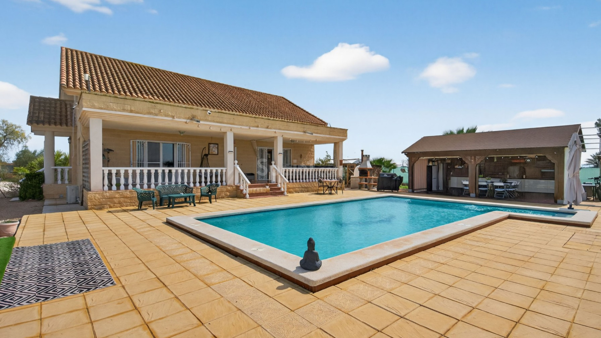 Resale - Villa -
Crevillente