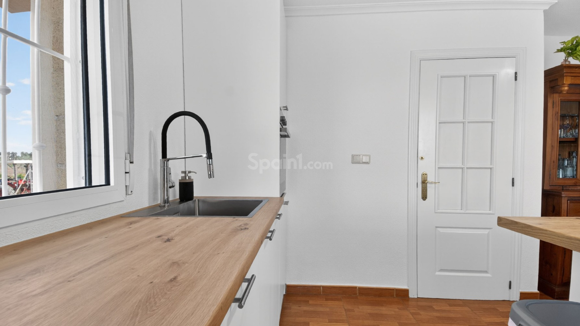 Resale - Villa -
Crevillente