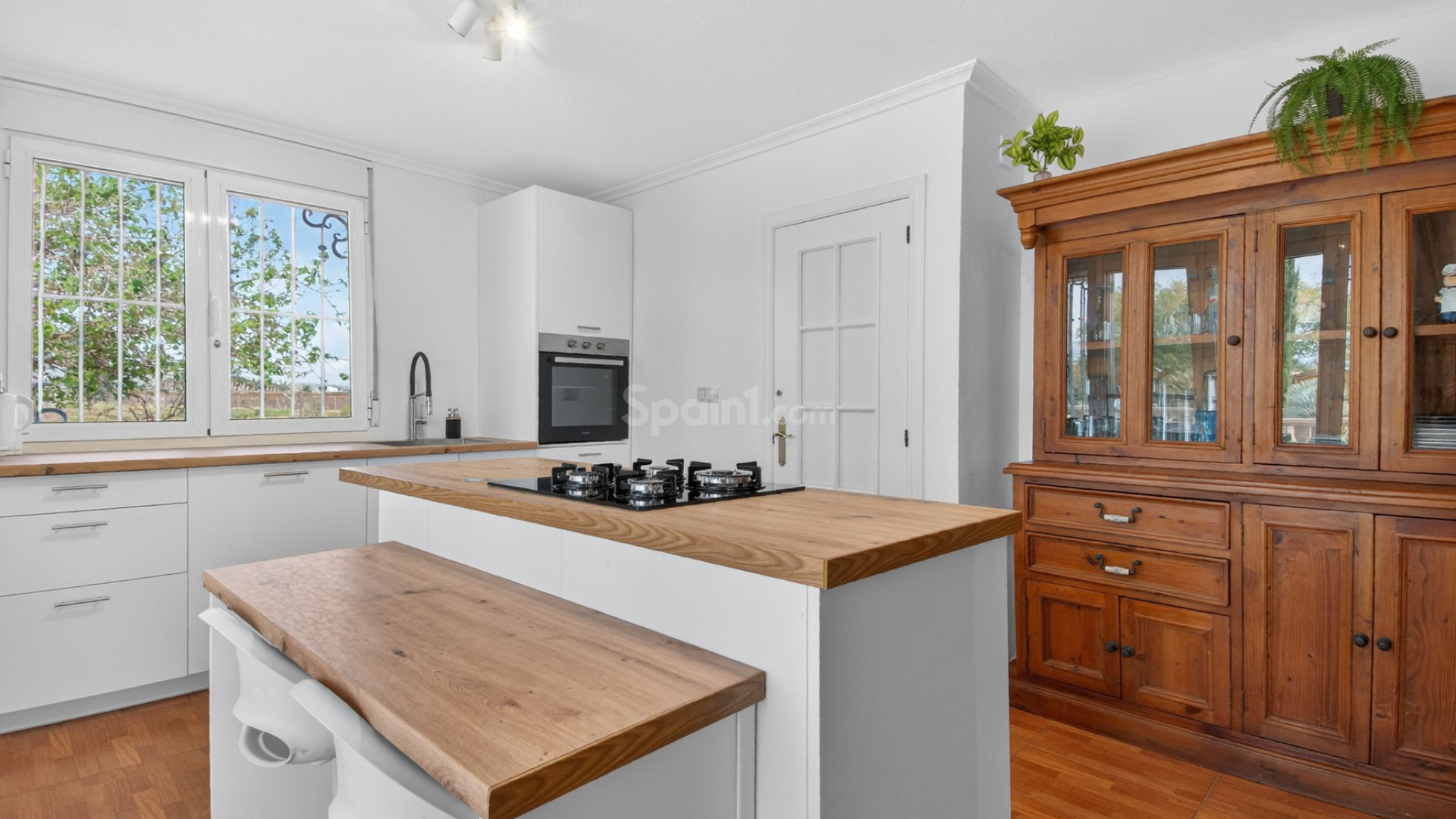 Resale - Villa -
Crevillente