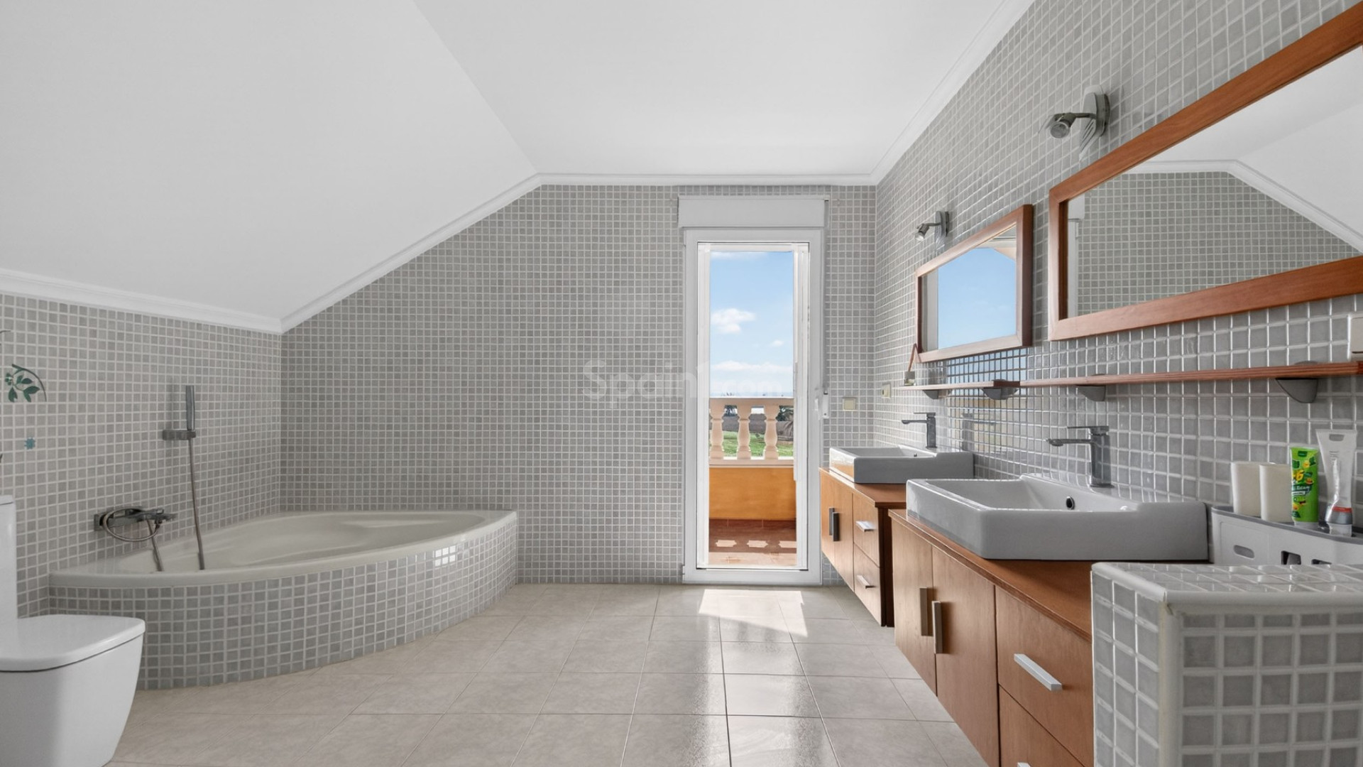 Resale - Villa -
Crevillente