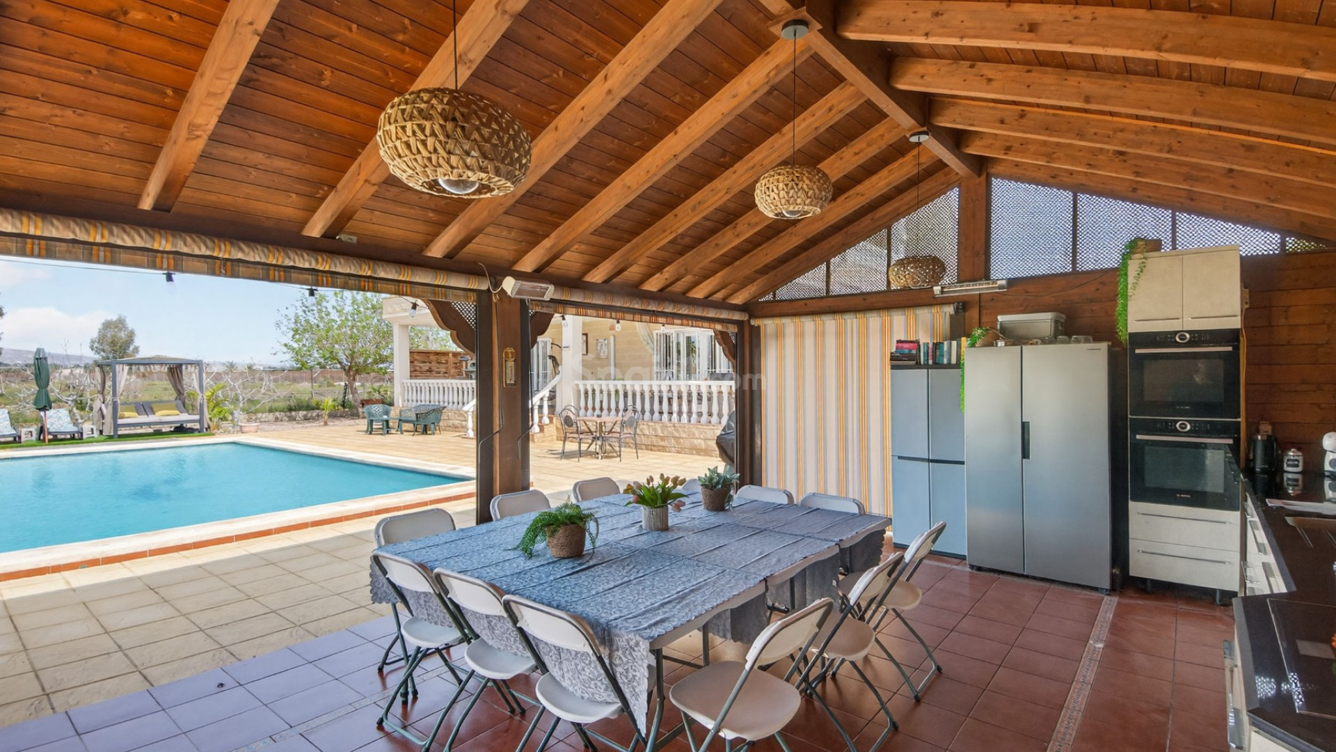 Resale - Villa -
Crevillente