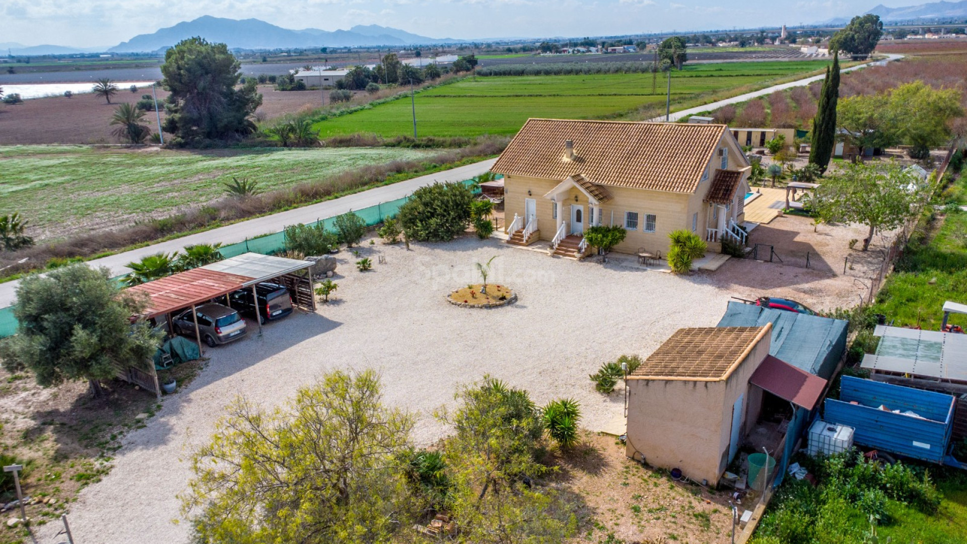 Resale - Villa -
Crevillente