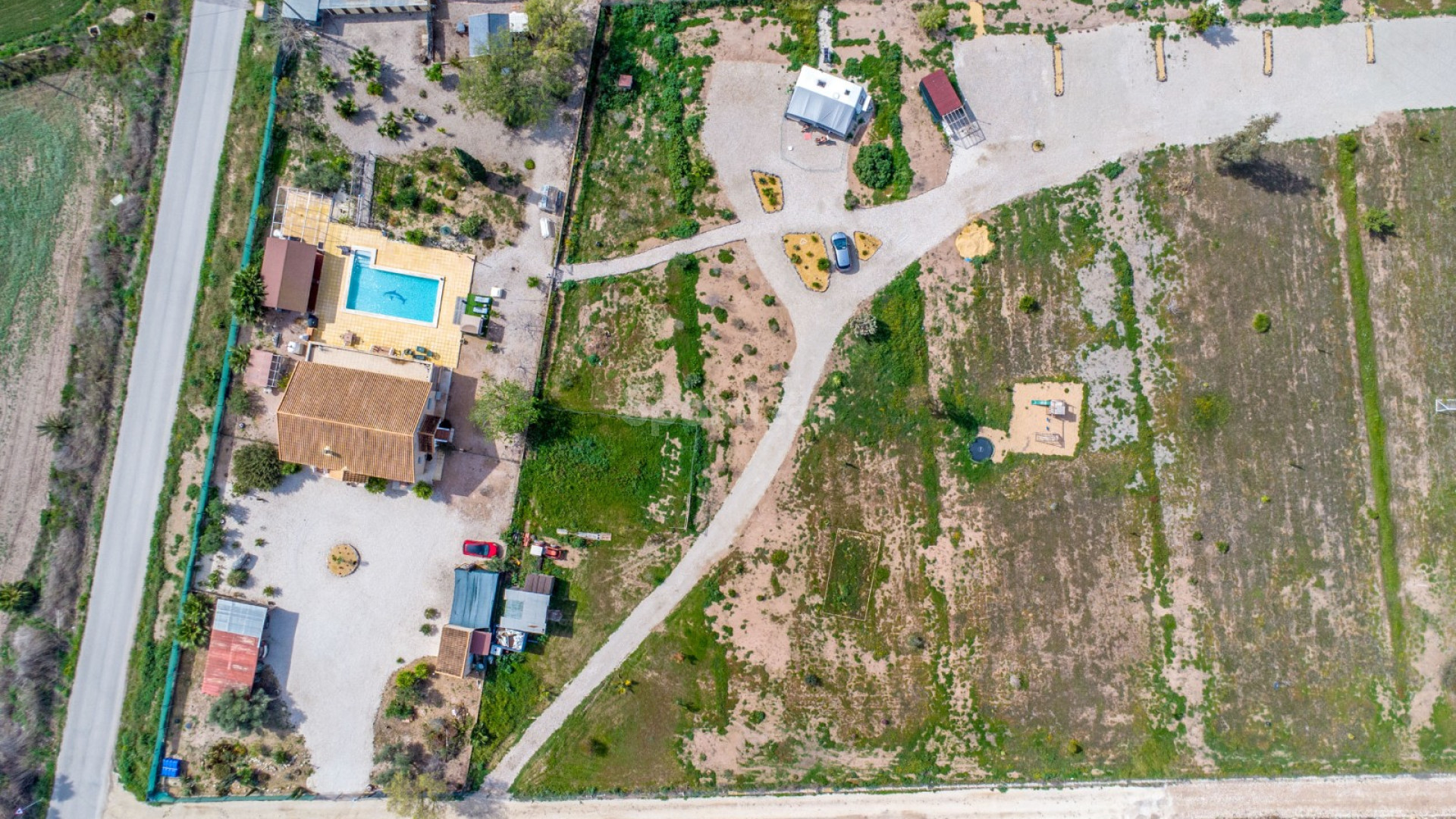 Resale - Villa -
Crevillente