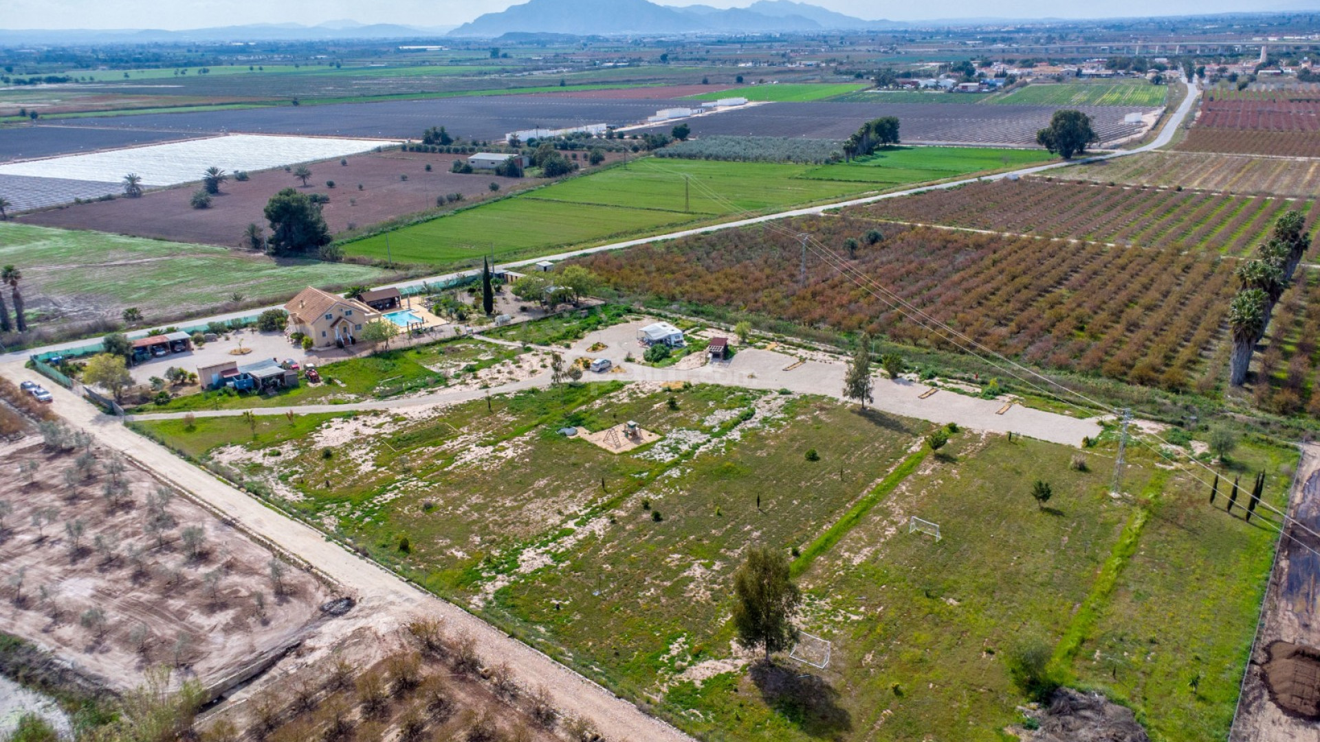 Resale - Villa -
Crevillente