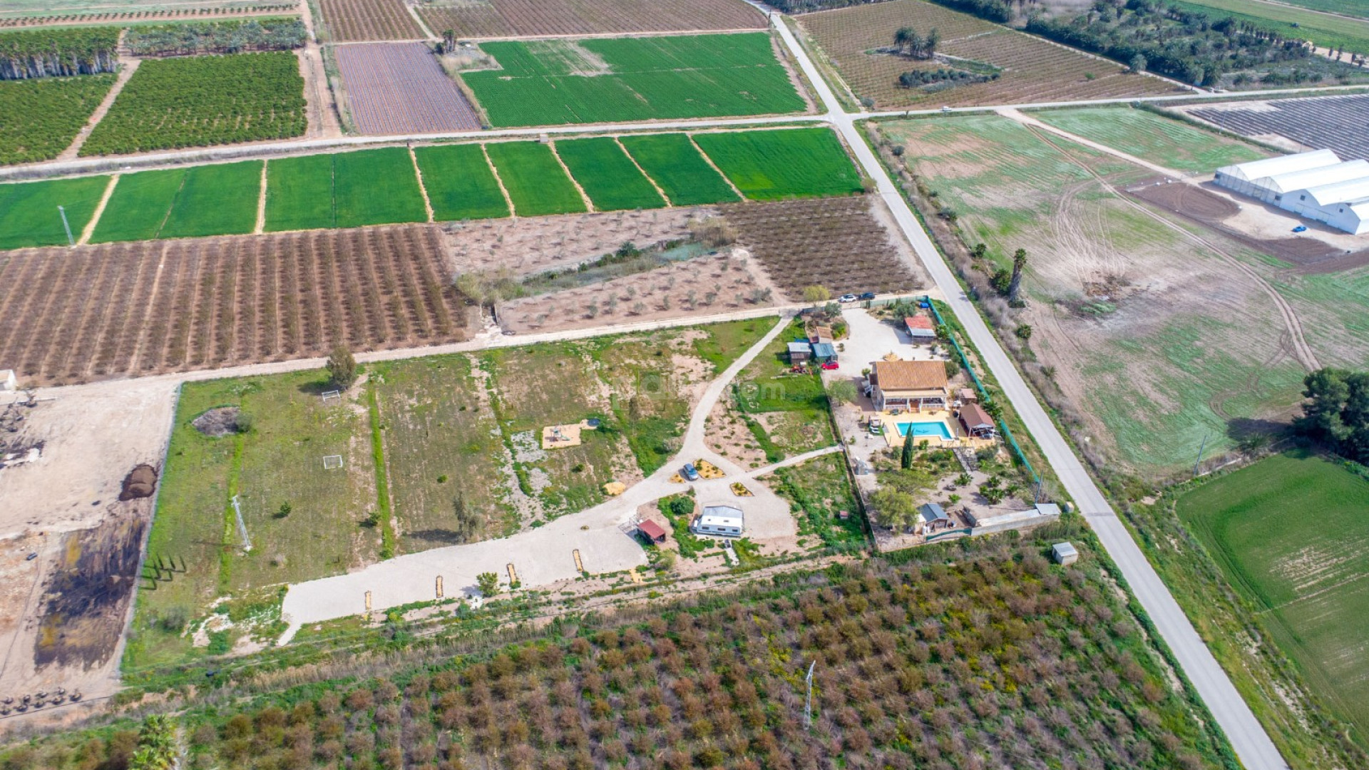 Resale - Villa -
Crevillente