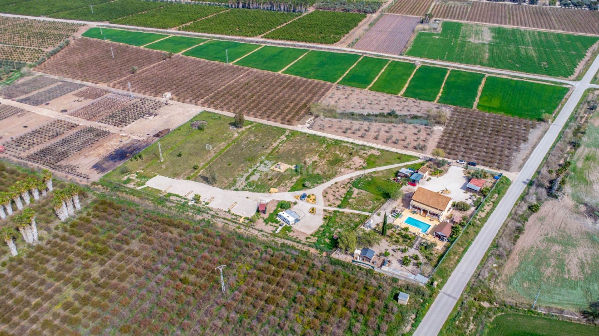 Resale - Villa -
Crevillente