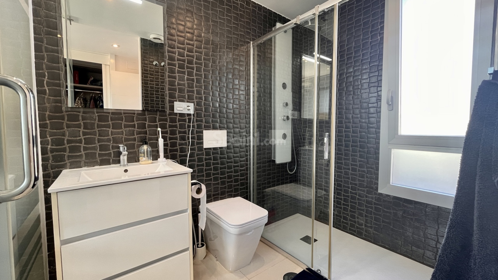 Resale - Villa -
Dehesa de Campoamor - Campoamor