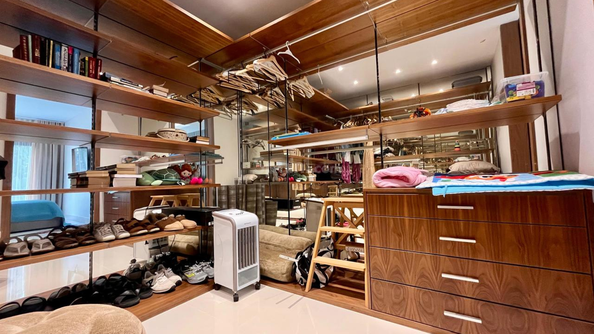 Resale - Villa -
Dehesa de Campoamor - Campoamor