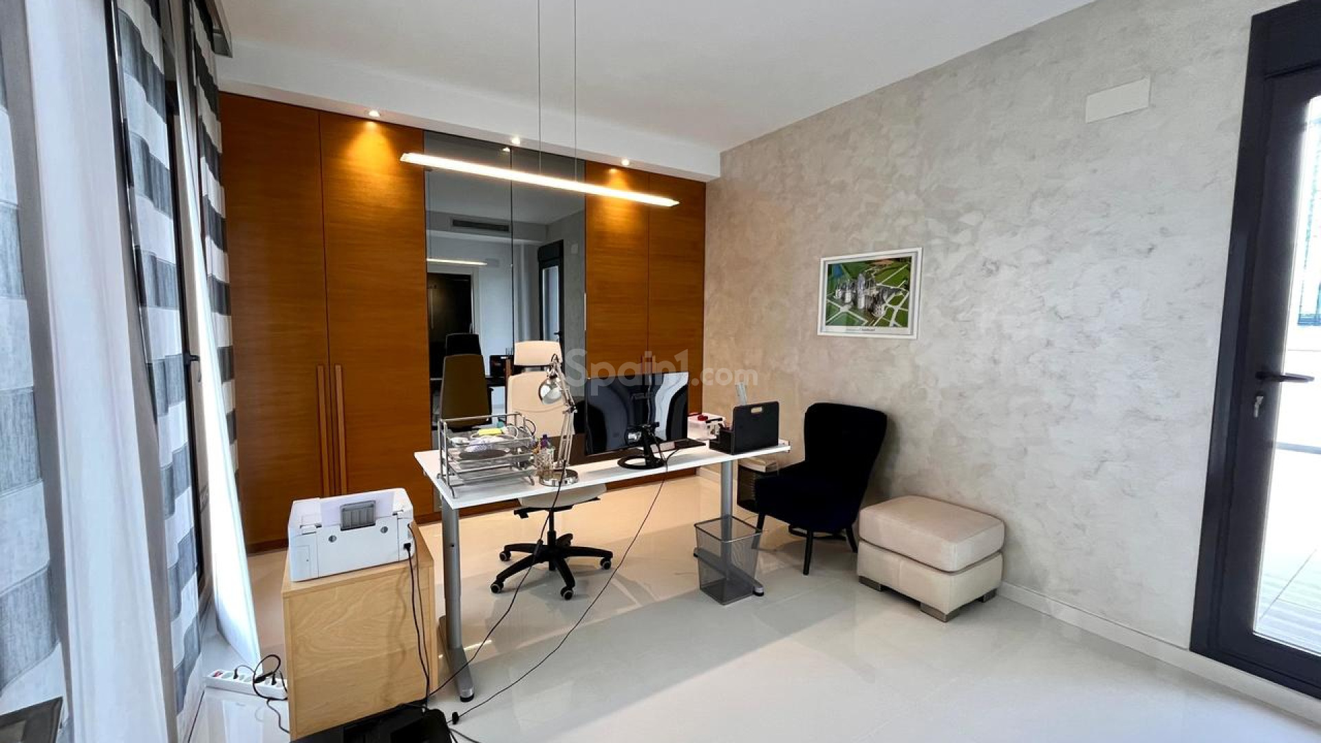 Resale - Villa -
Dehesa de Campoamor - Campoamor