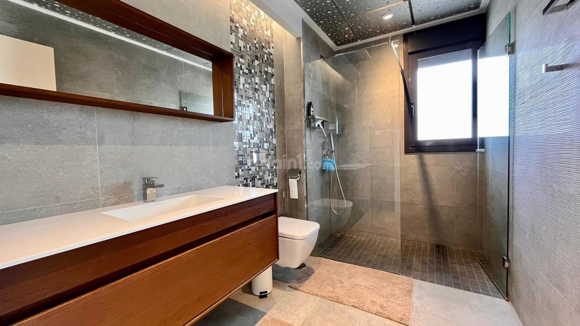 Resale - Villa -
Dehesa de Campoamor - Campoamor