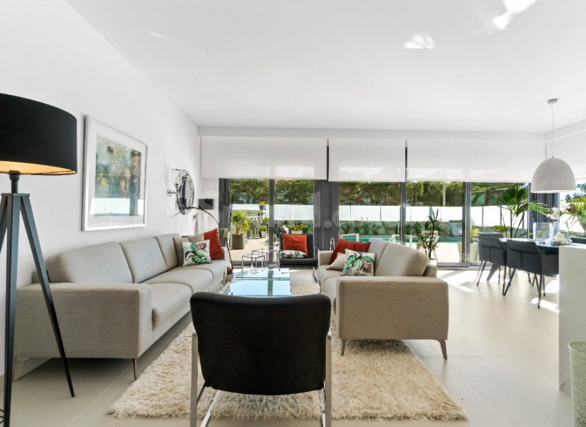 Resale - Villa -
Dehesa de Campoamor - Campoamor