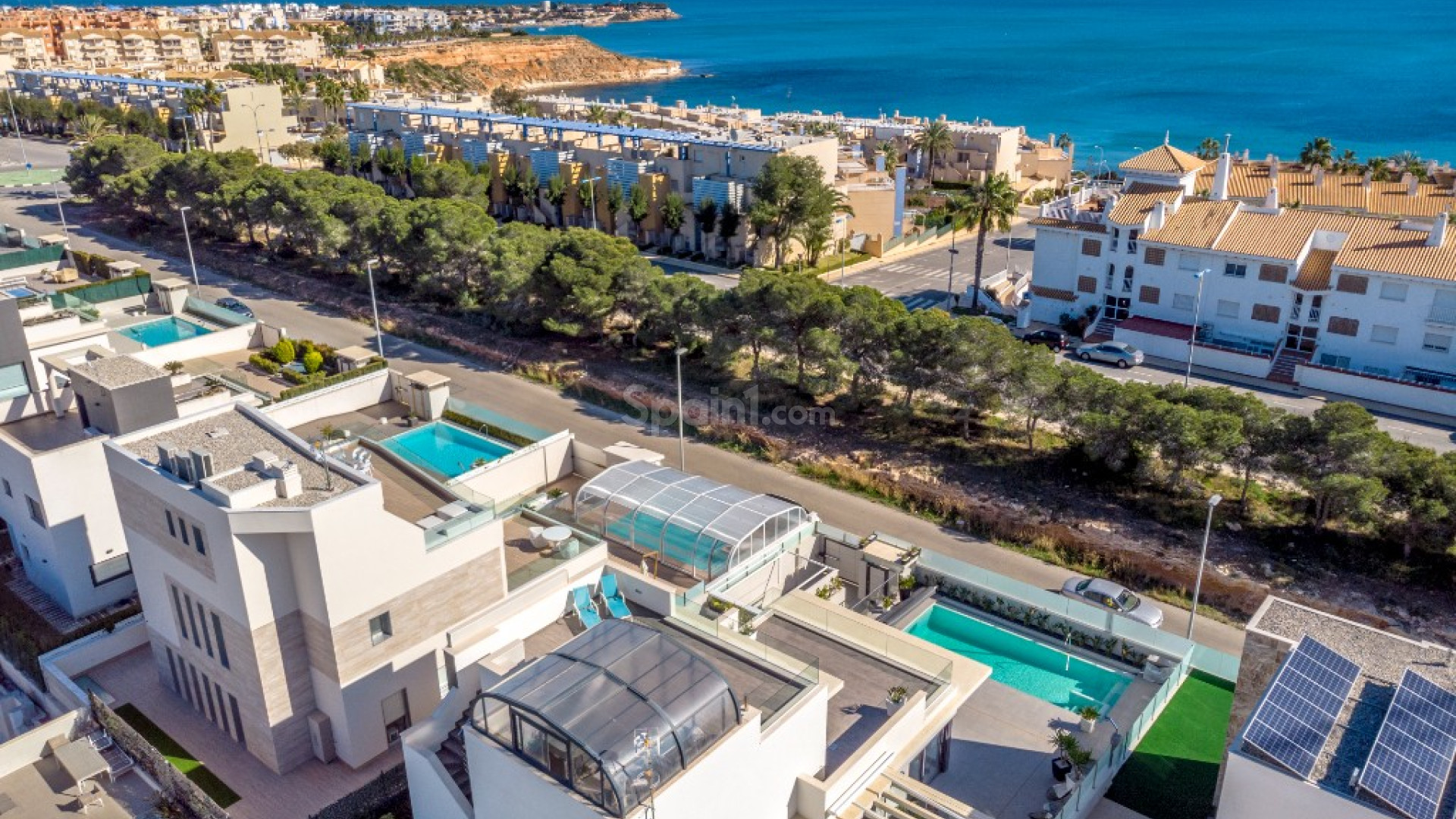 Resale - Villa -
Dehesa de Campoamor - Campoamor