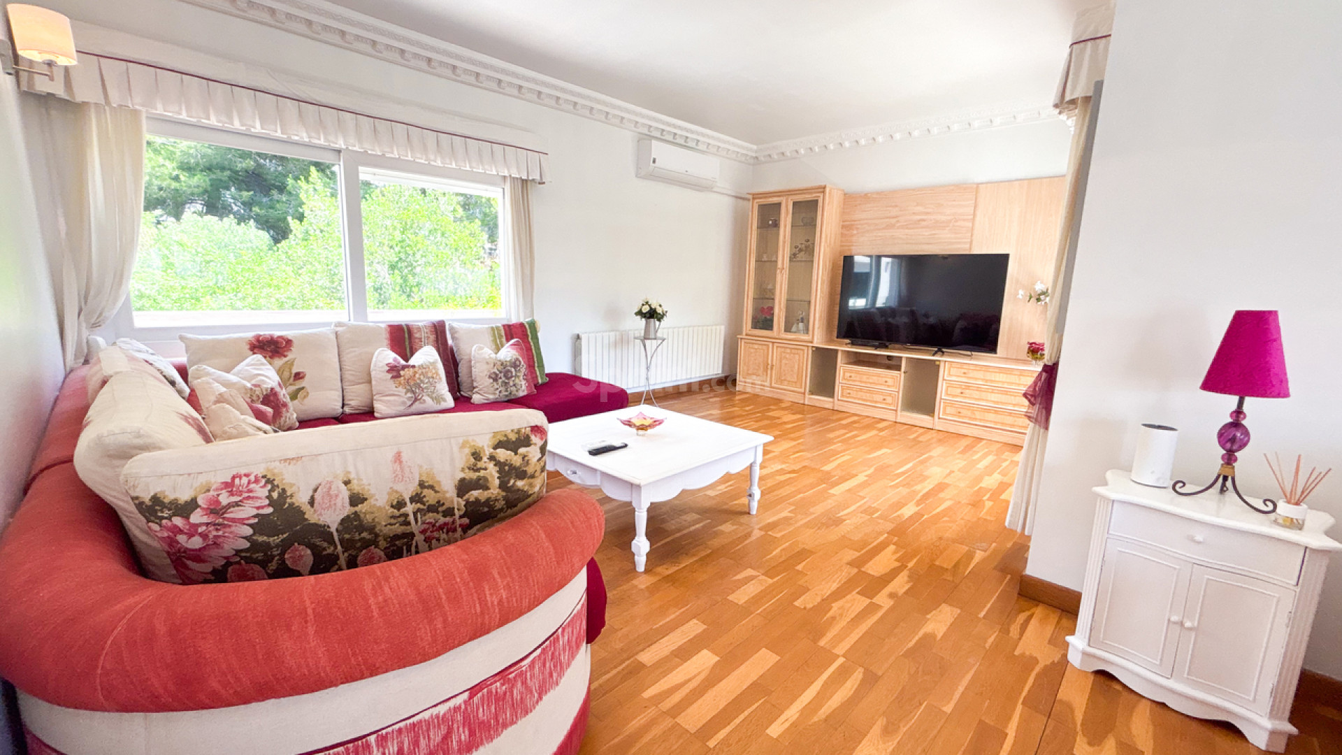 Resale - Villa -
Dehesa de Campoamor - Campoamor