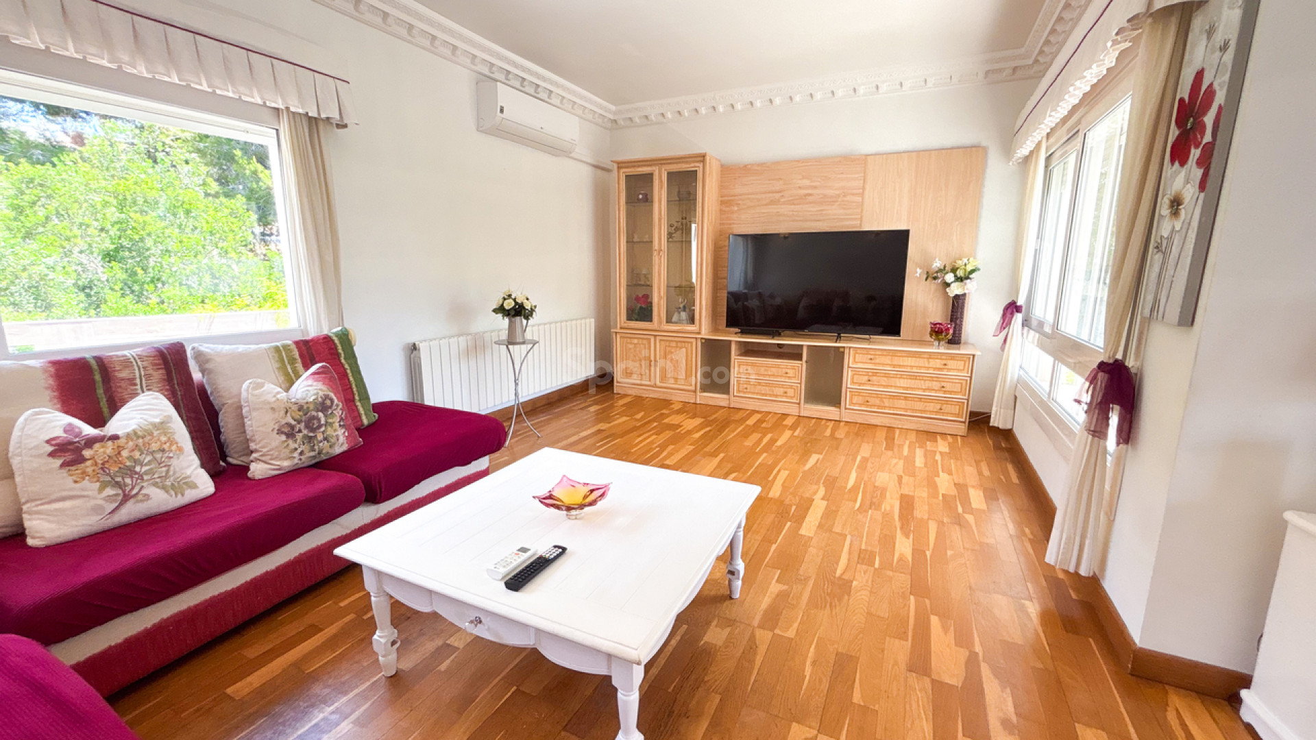 Resale - Villa -
Dehesa de Campoamor - Campoamor