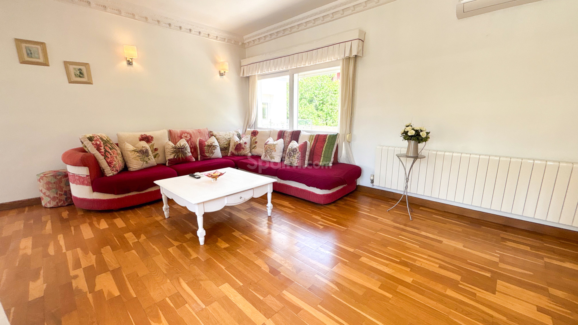 Resale - Villa -
Dehesa de Campoamor - Campoamor