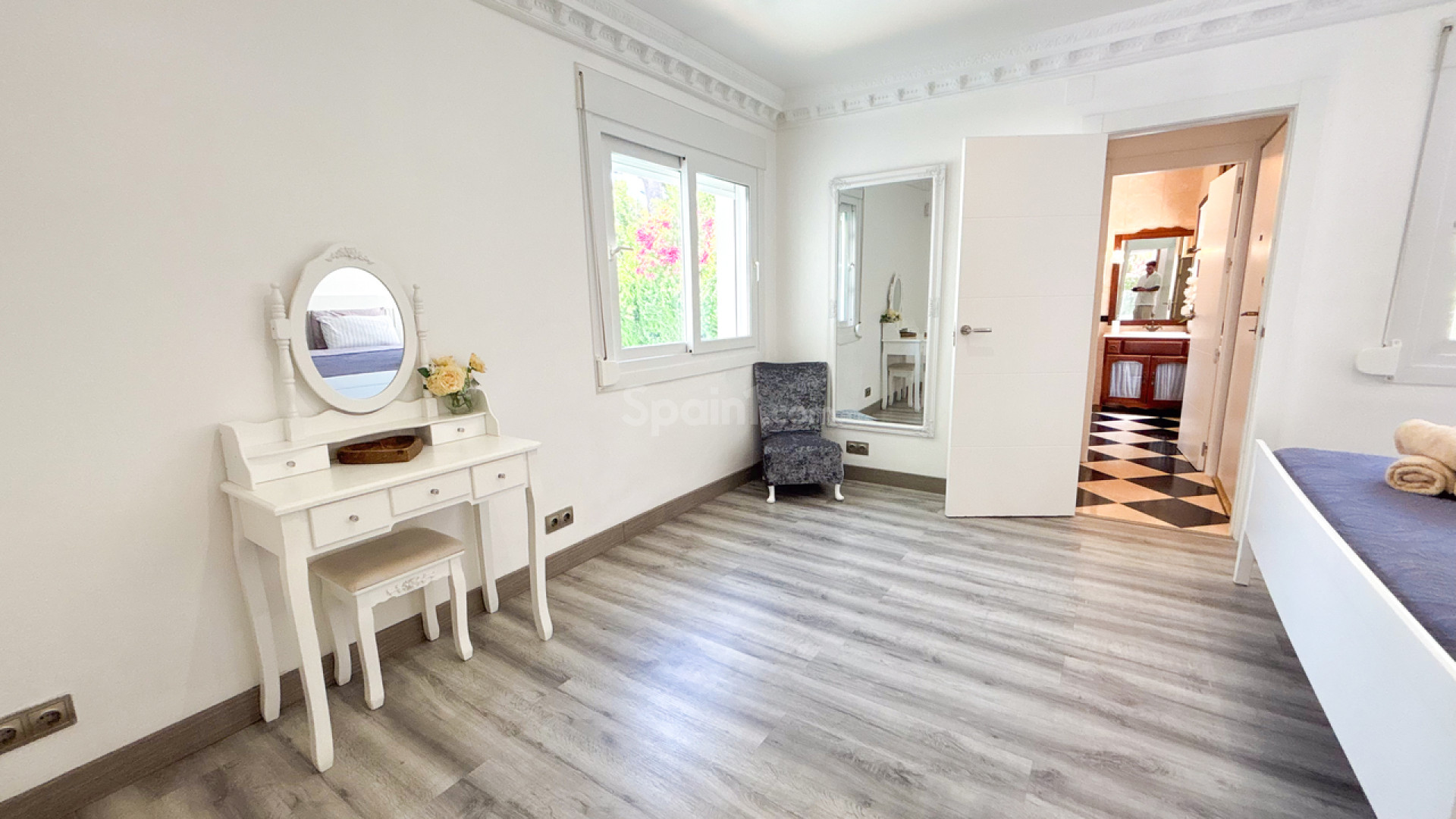 Resale - Villa -
Dehesa de Campoamor - Campoamor
