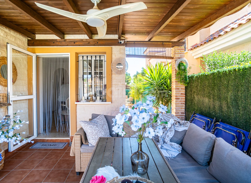 Resale - Villa -
EL RASO - El Raso