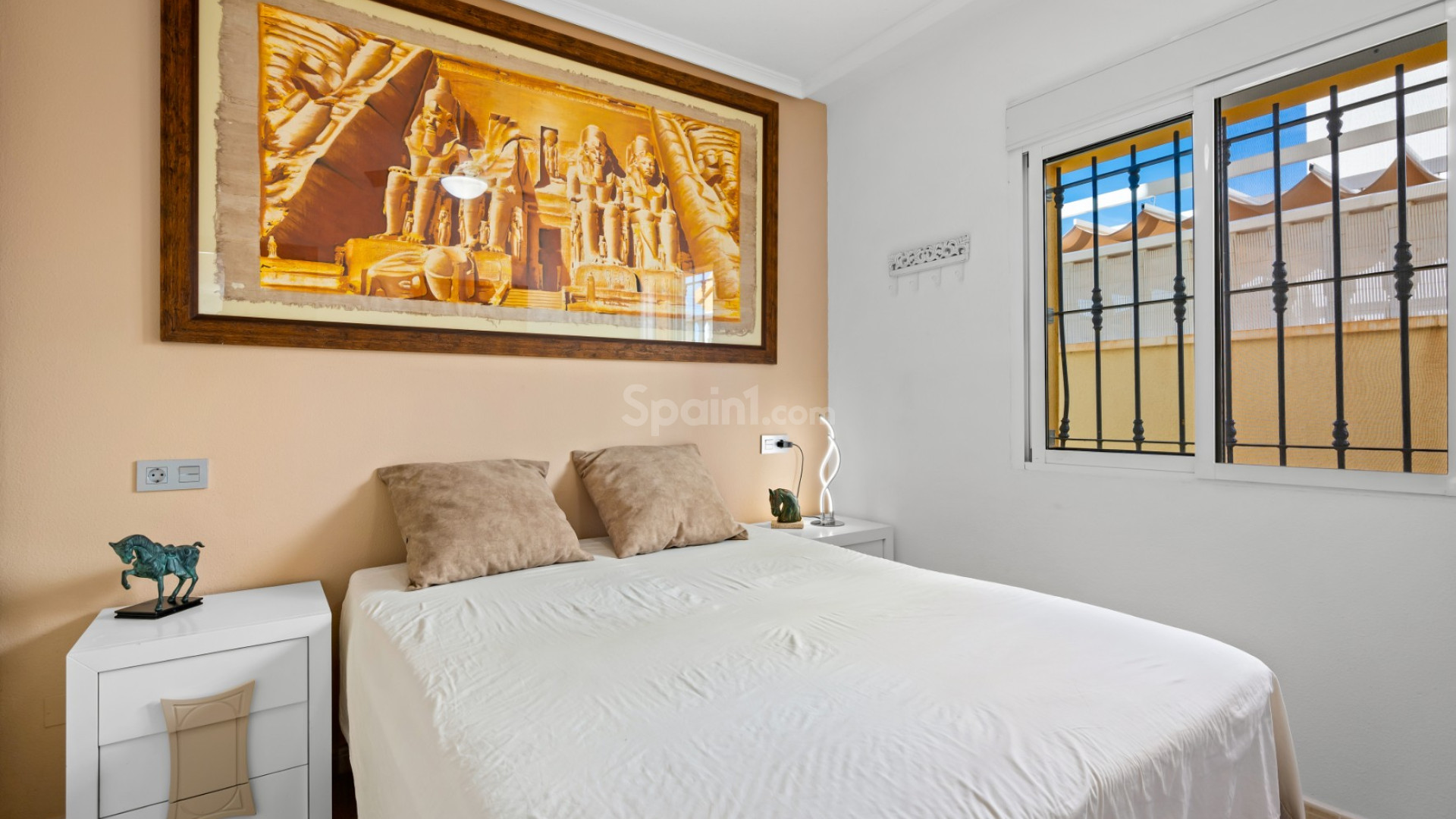 Resale - Villa -
El Raso