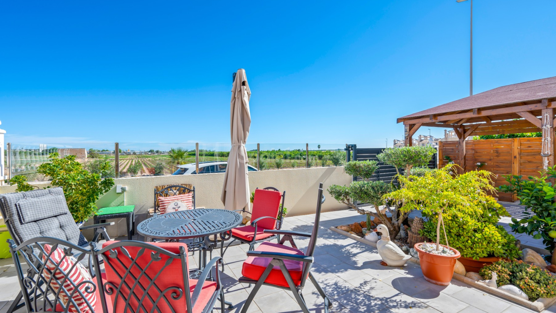 Resale - Villa -
El Raso