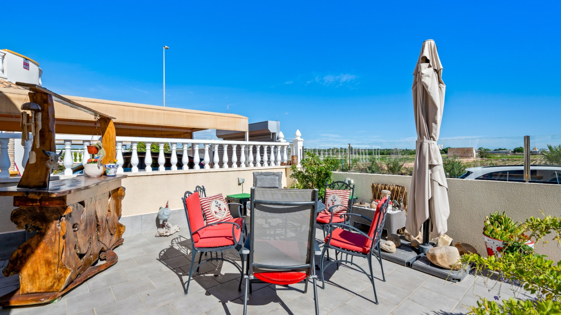 Resale - Villa -
El Raso