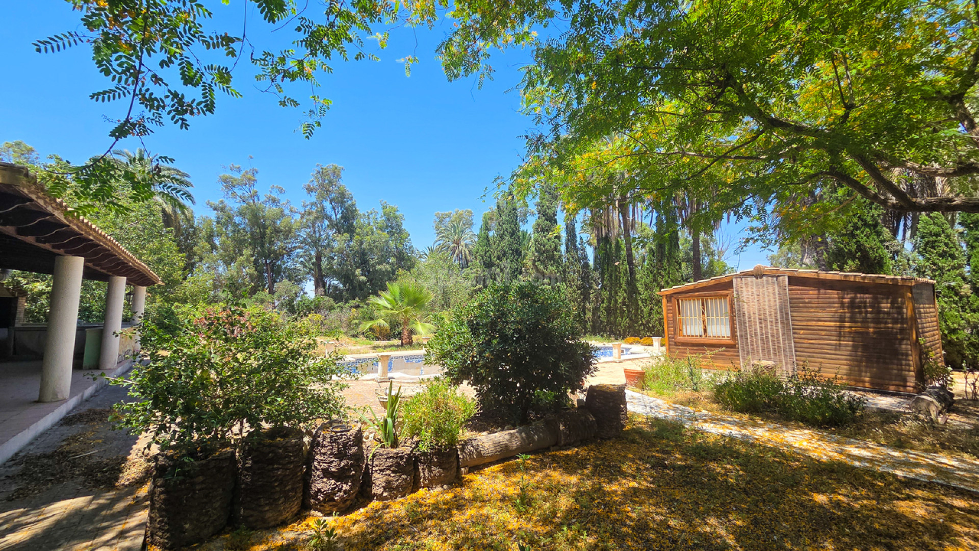 Resale - Villa -
Elche