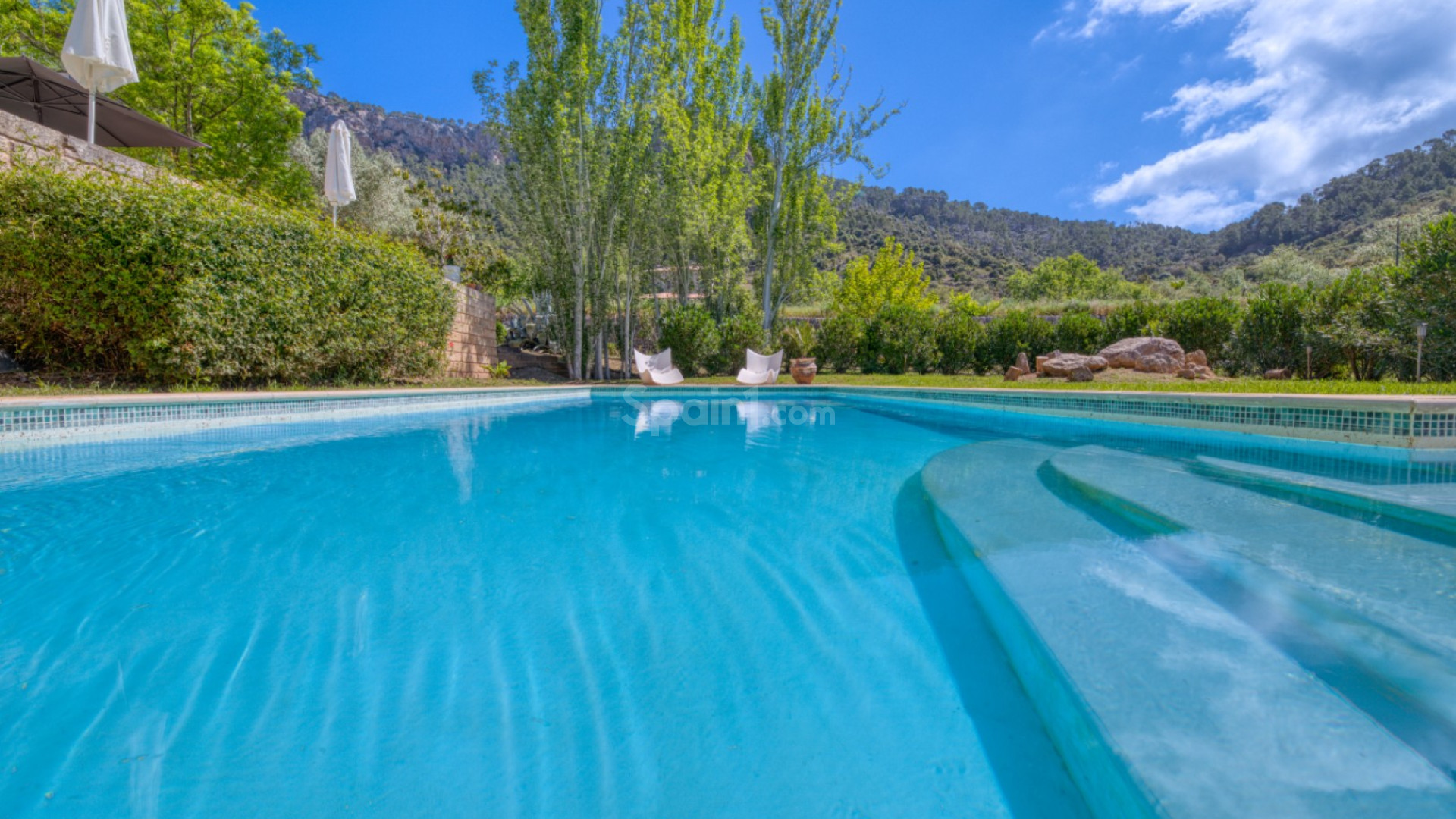 Resale - Villa -
Esporlas - Mallorca