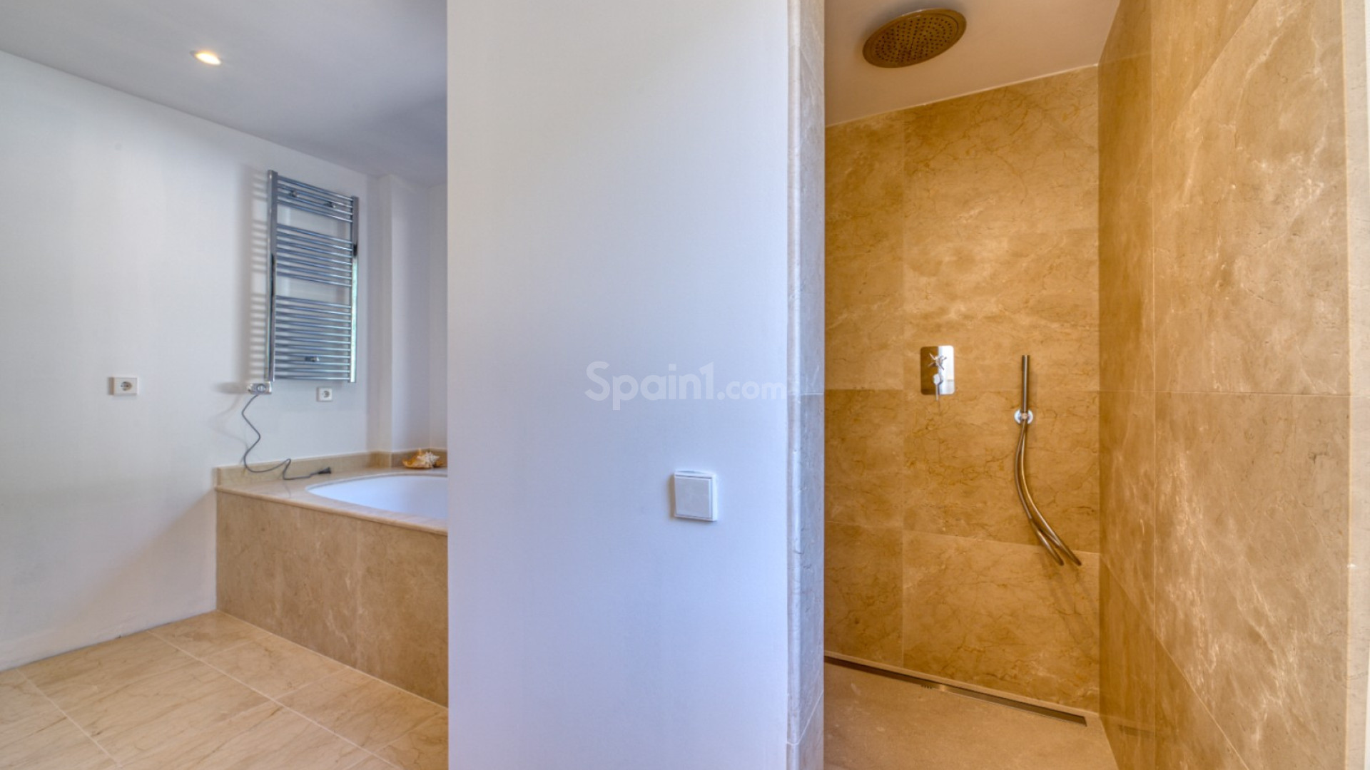 Resale - Villa -
Esporlas - Mallorca