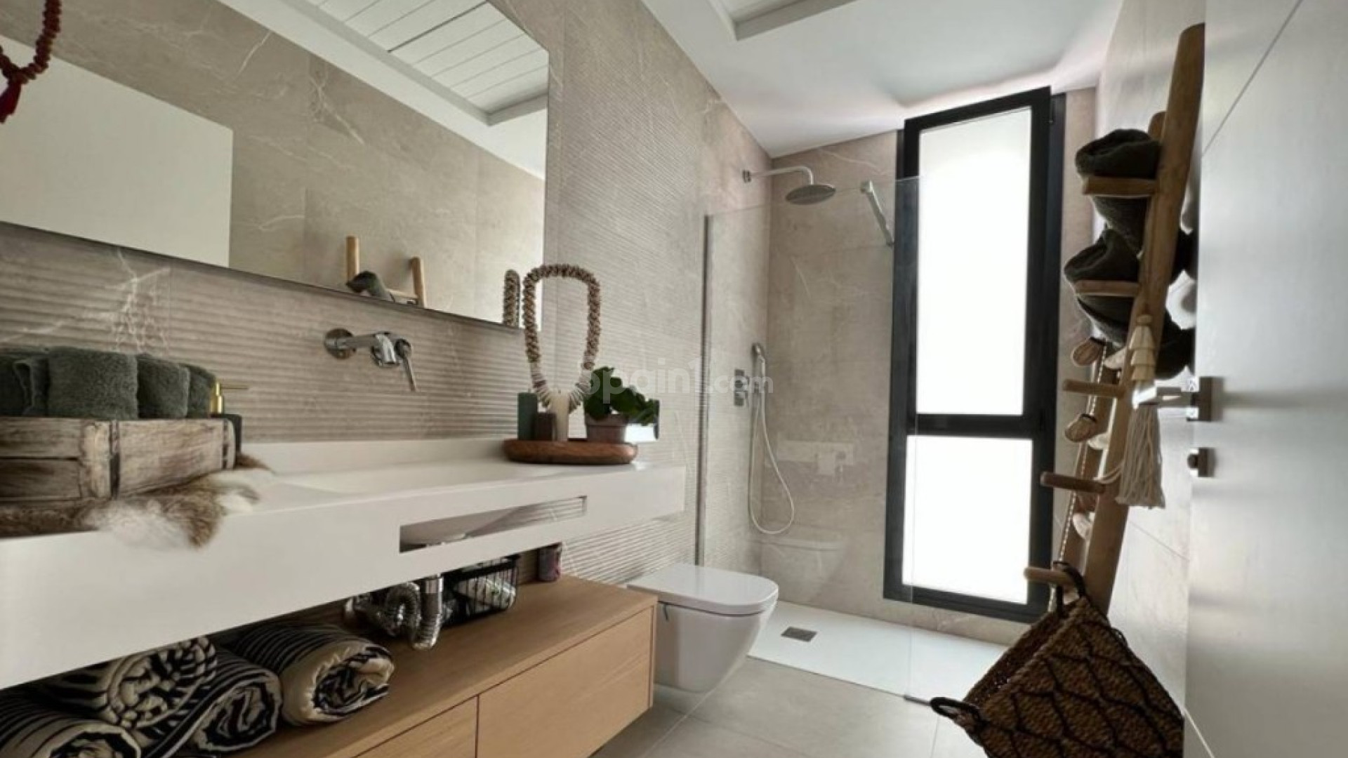 Resale - Villa -
Finestrat