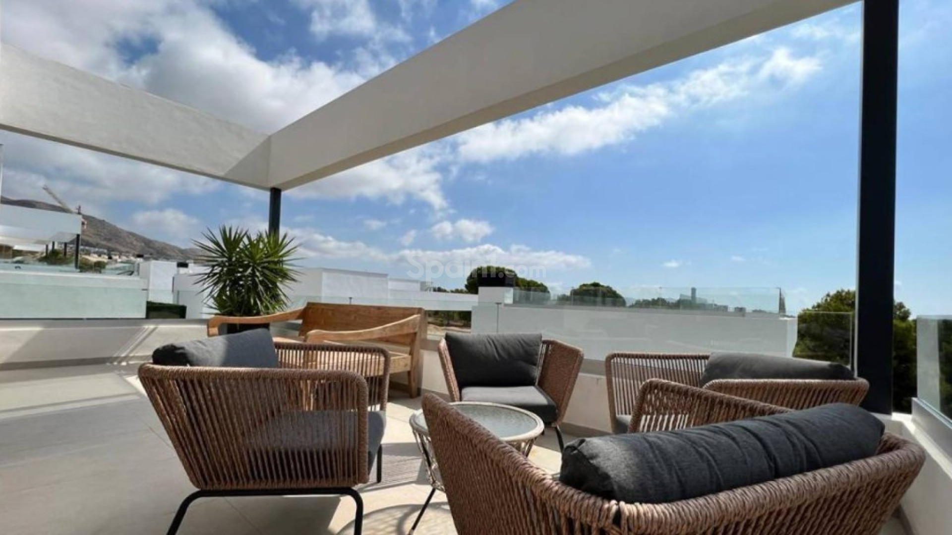 Resale - Villa -
Finestrat