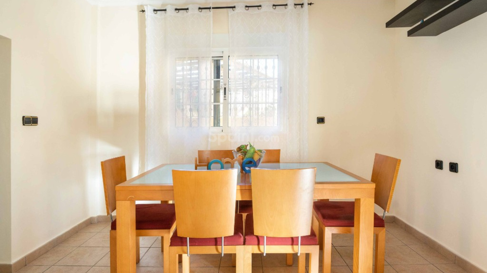 Resale - Villa -
La Florida