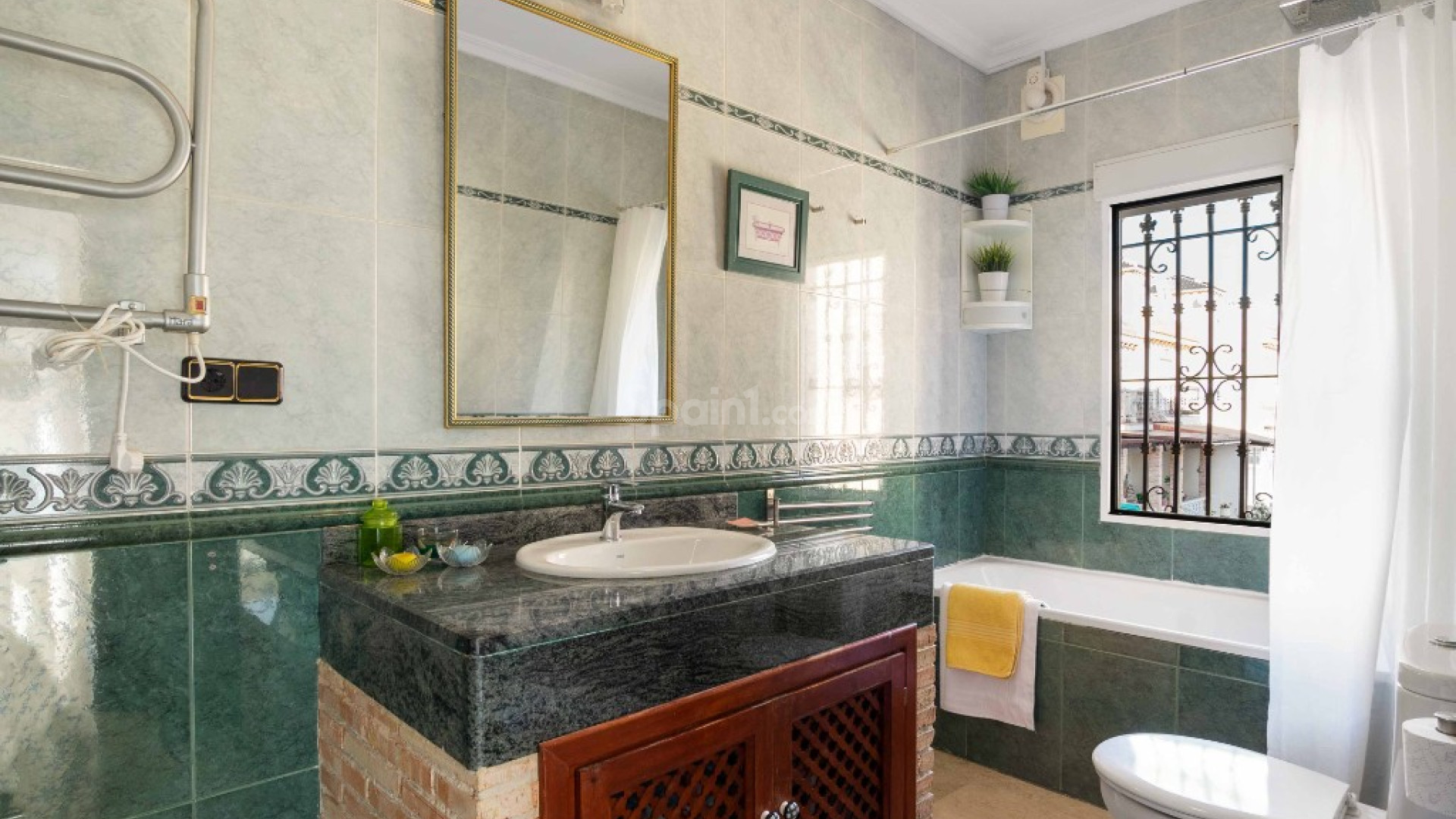 Resale - Villa -
La Florida