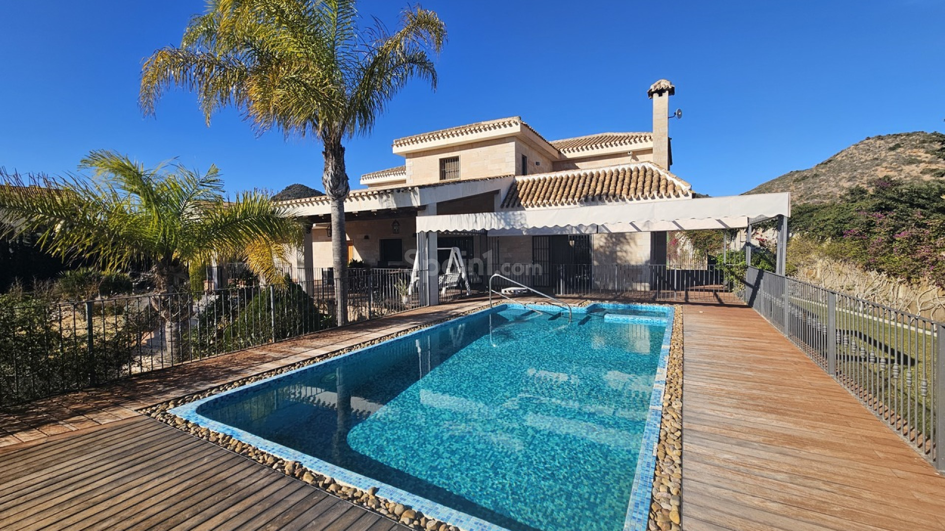 Resale - Villa -
La Manga Club