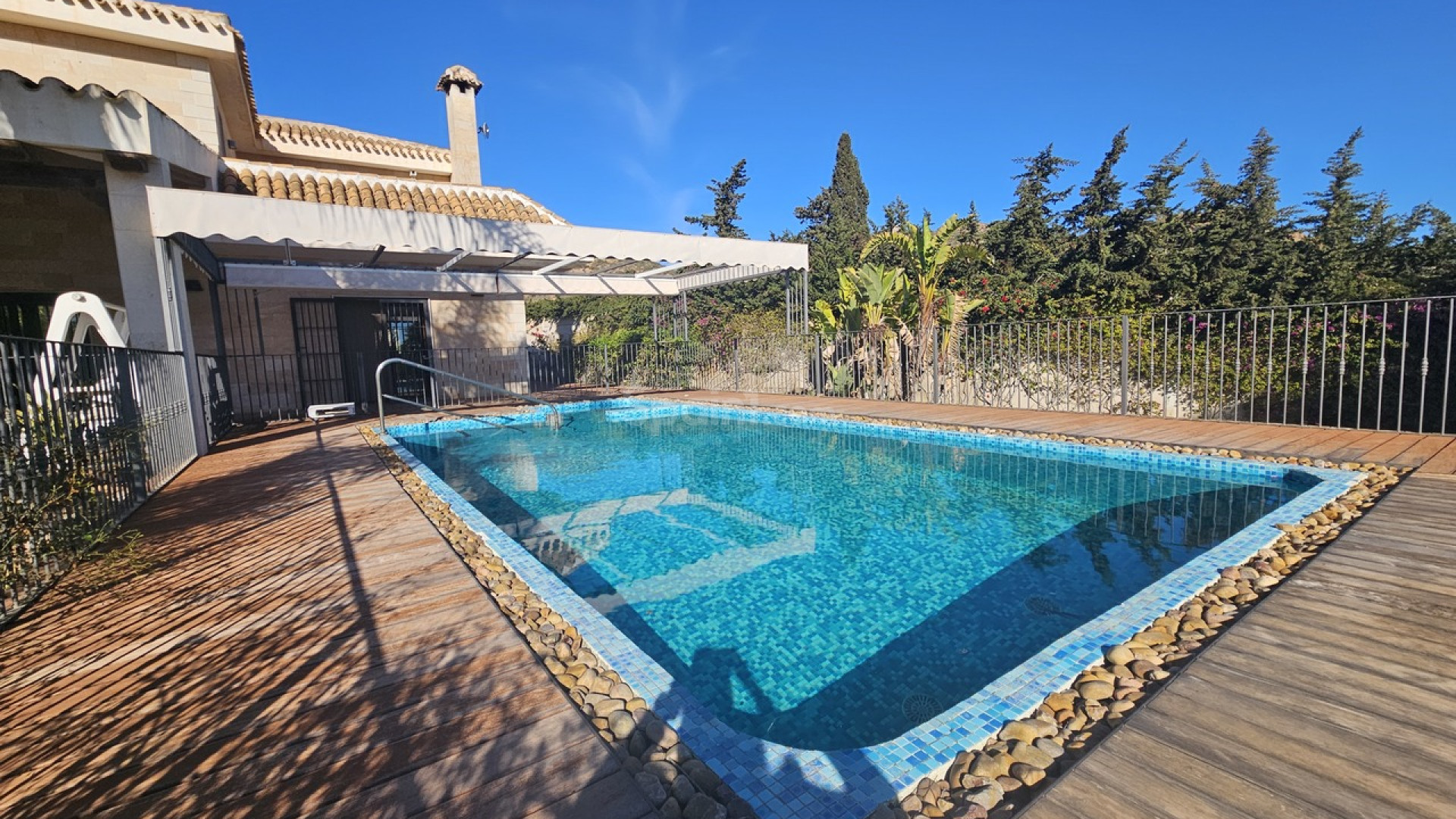 Resale - Villa -
La Manga Club