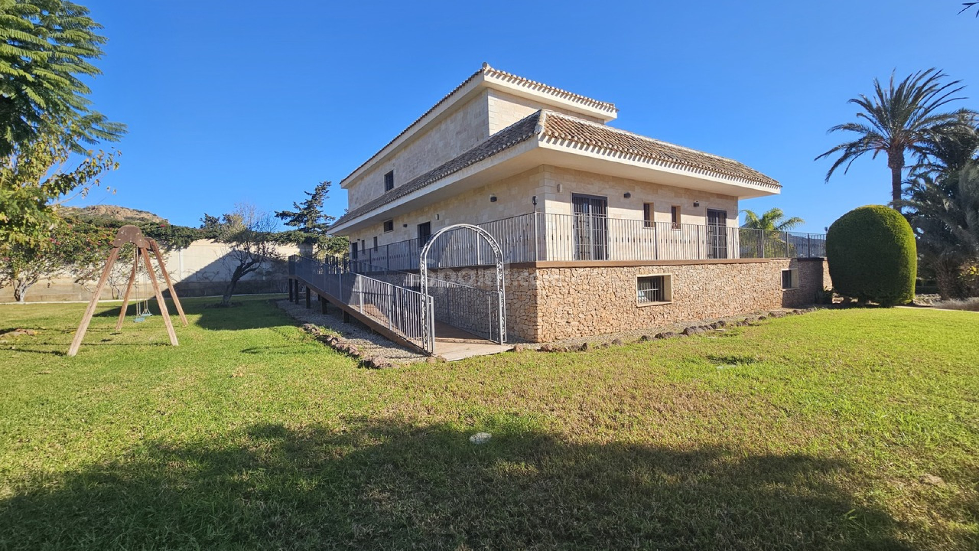 Resale - Villa -
La Manga Club