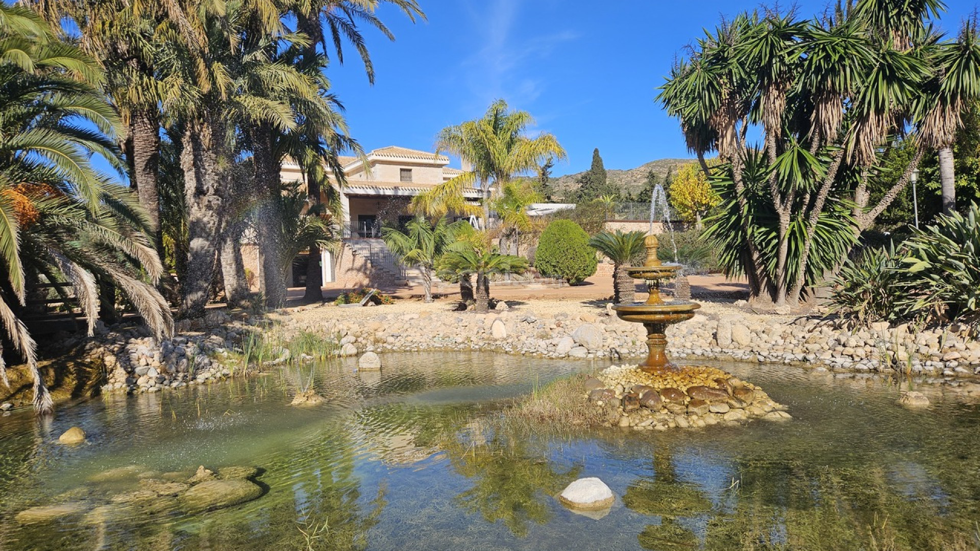 Resale - Villa -
La Manga Club