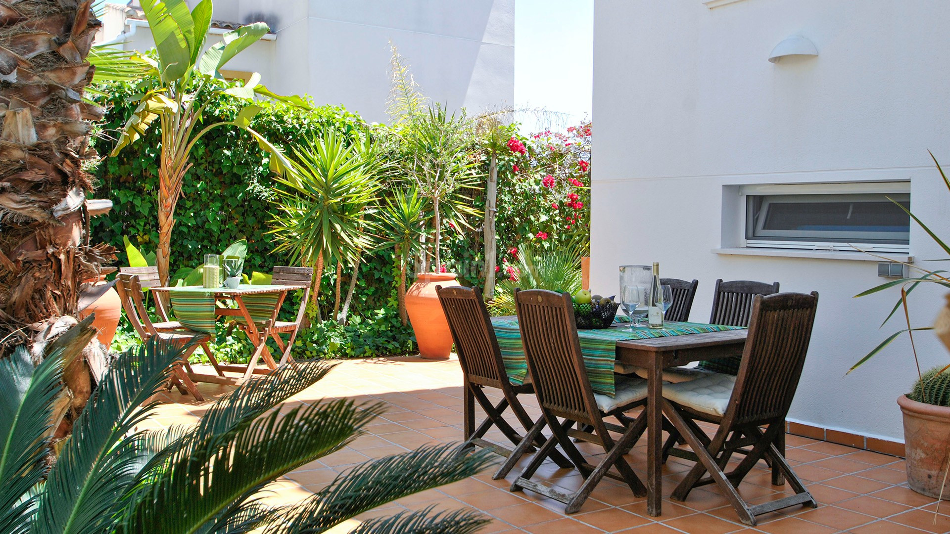 Resale - Villa -
La Marina