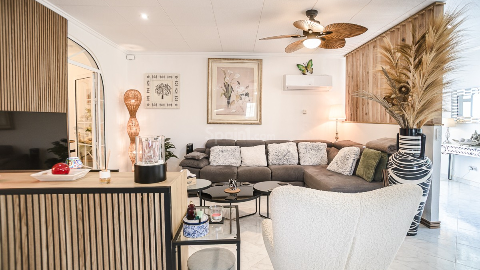 Resale - Villa -
La Marina
