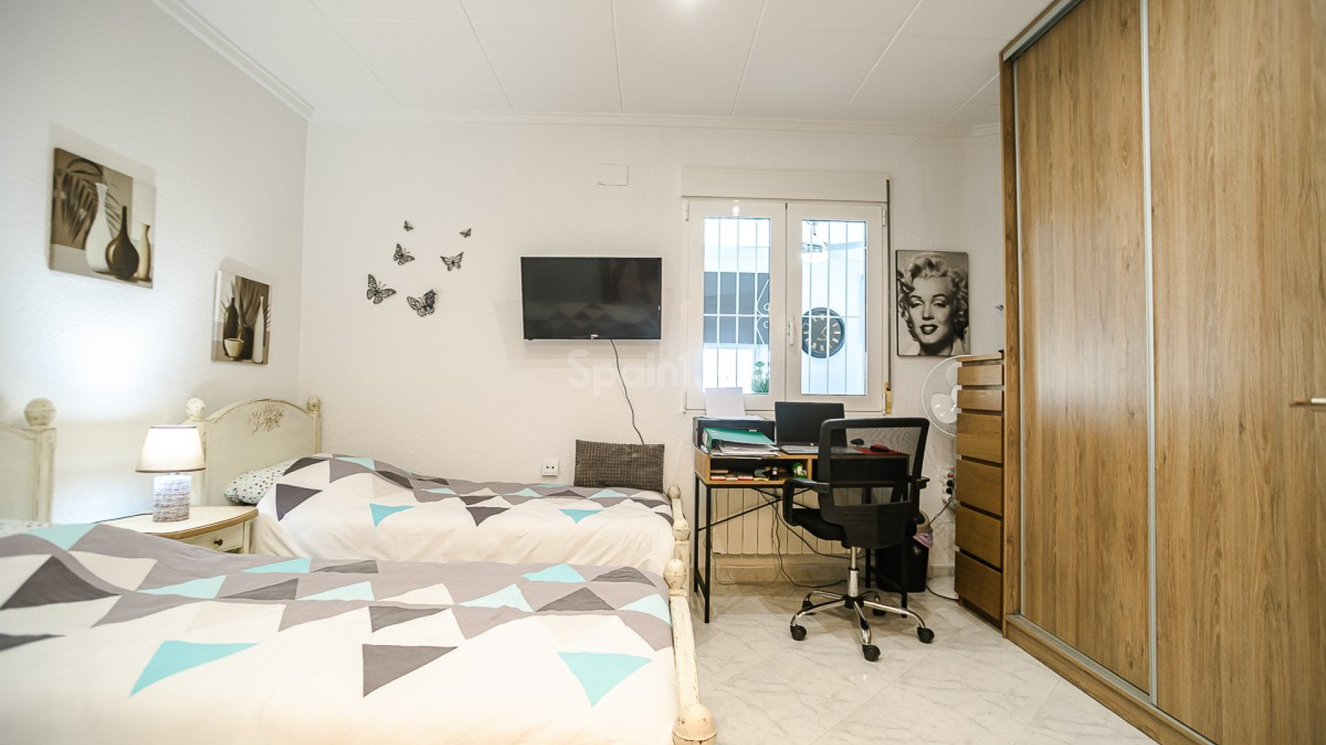 Resale - Villa -
La Marina