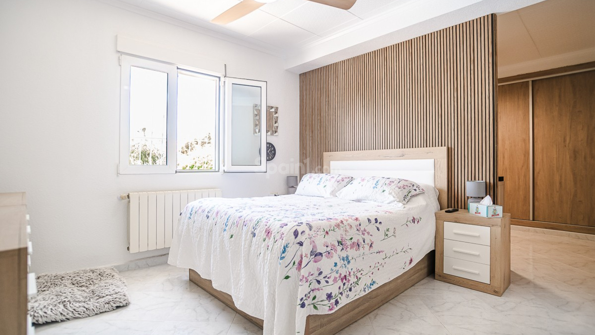 Resale - Villa -
La Marina