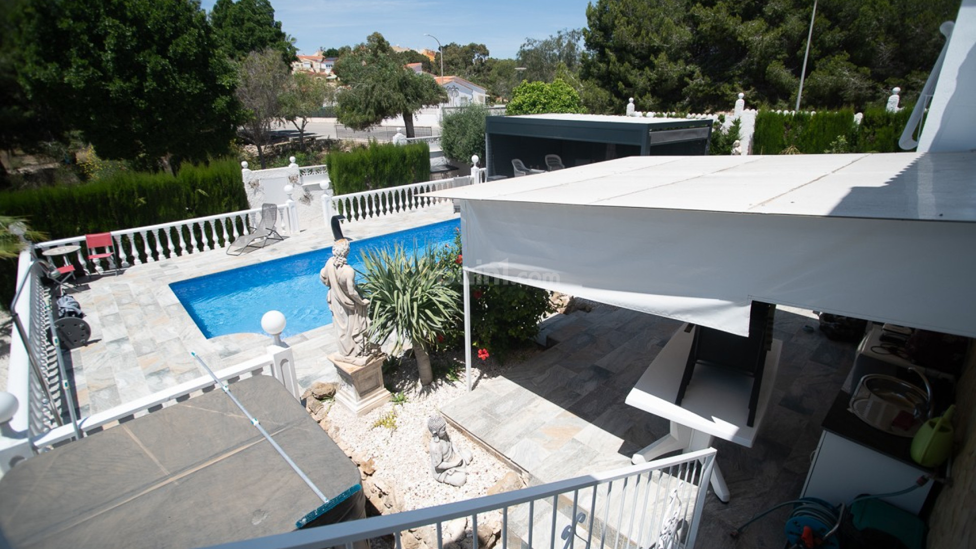 Resale - Villa -
La Marina