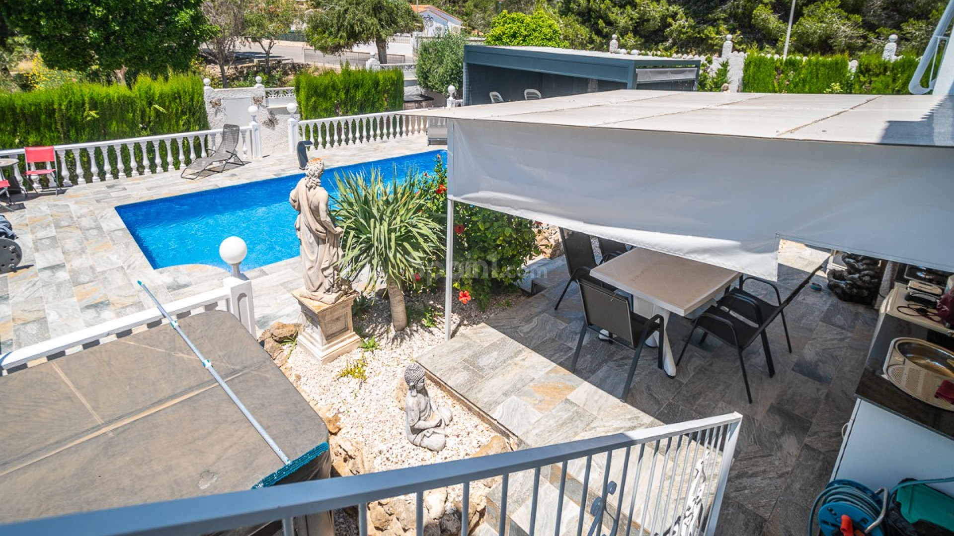 Resale - Villa -
La Marina