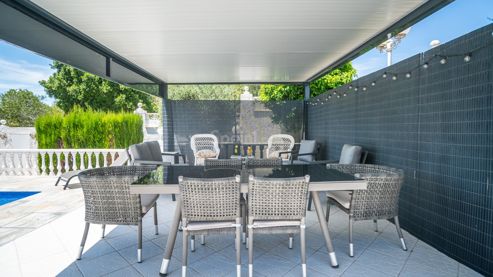 Resale - Villa -
La Marina